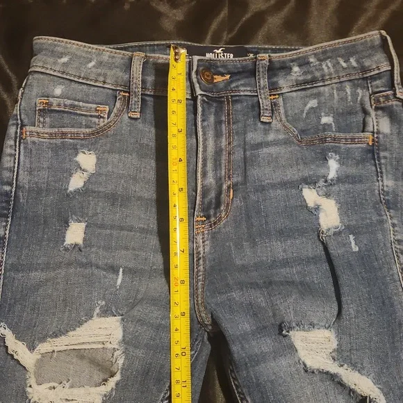 Hollister Jeans - Picture 9 of 15